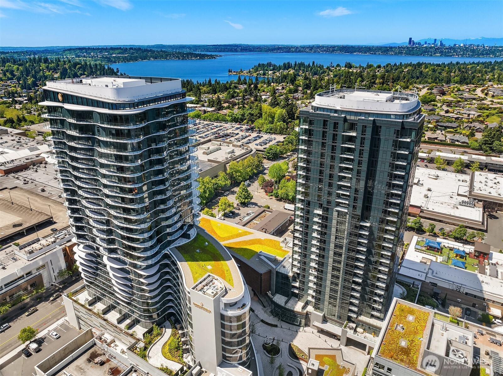 889 103rd Avenue NE Bellevue WA 98004
