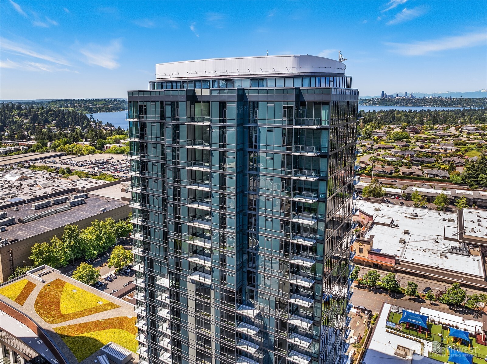 889 103rd Avenue NE Bellevue WA 98004