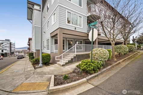 1011 Bancroft Street Bellingham WA 98225