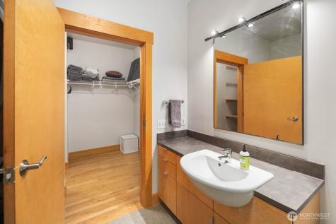 81 Vine Street Seattle WA 98121