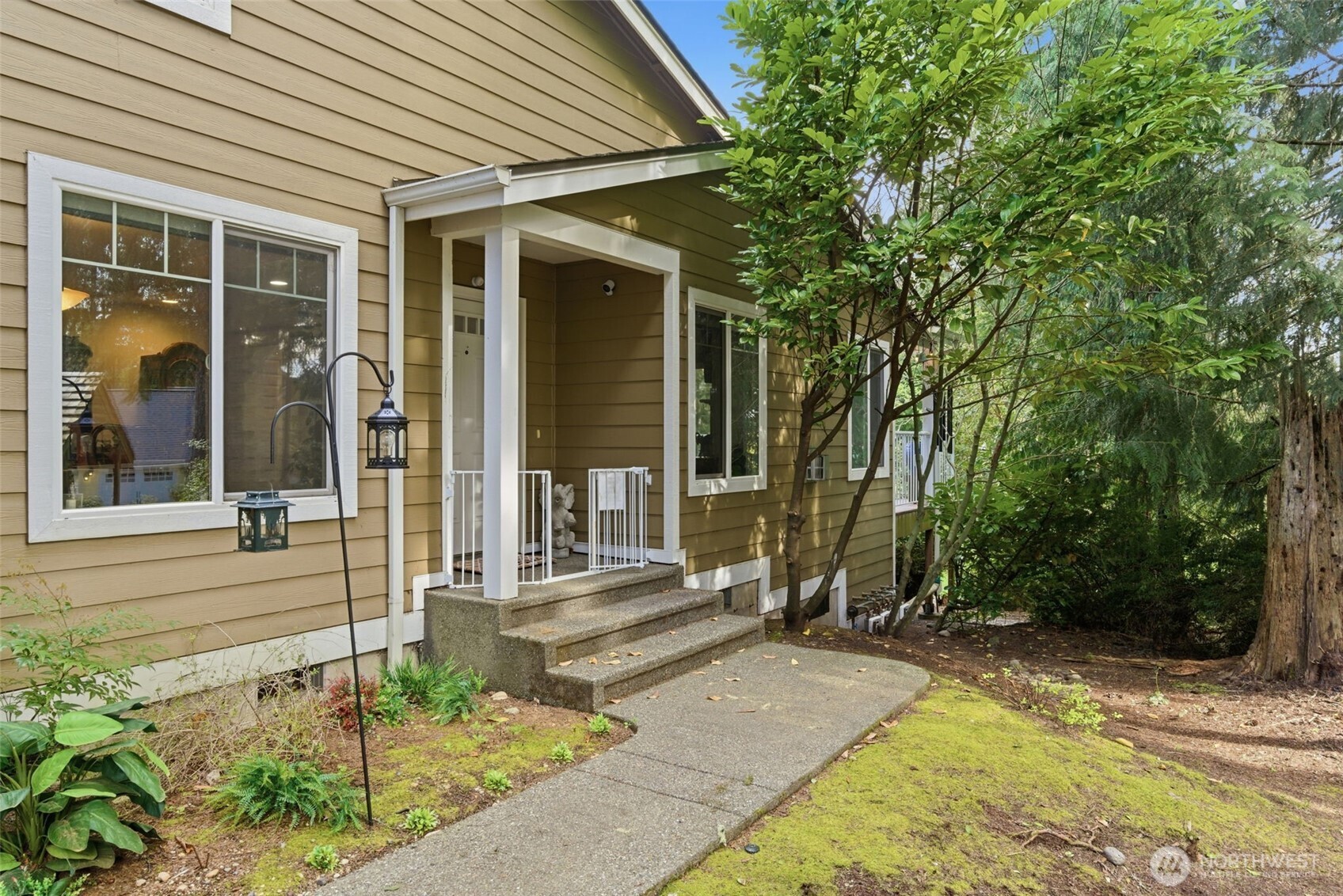 920 E Old Ranch Road Allyn WA 98524