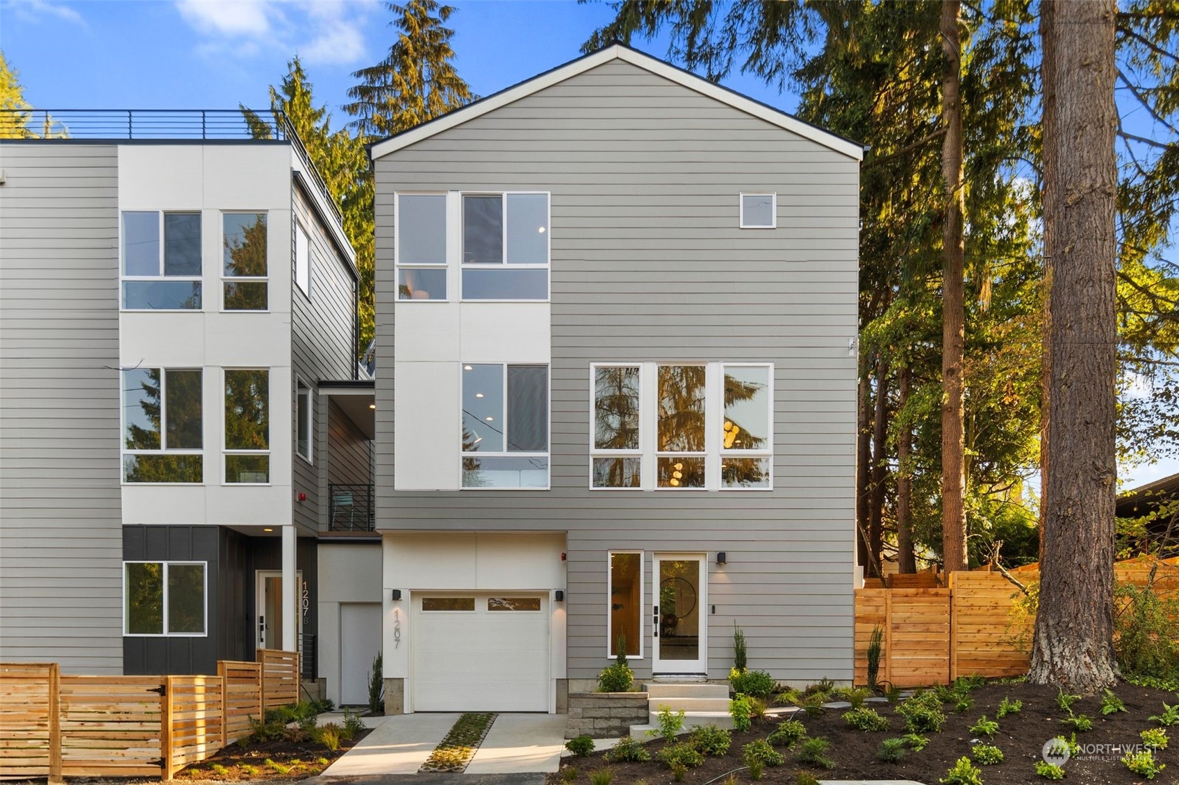 1207 NE 104th Street Seattle WA 98125