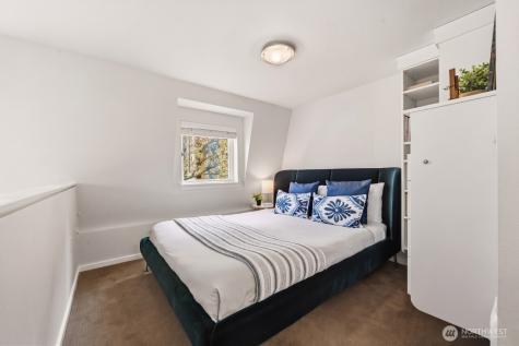 425 Vine Street Seattle WA 98121