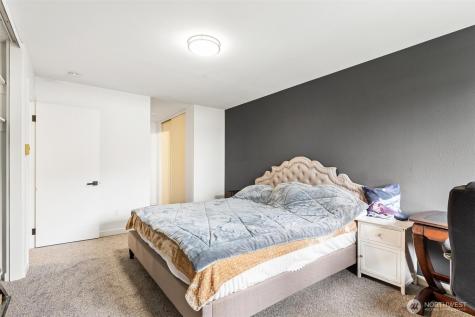 10459 Des Moines Memorial Drive S Seattle WA 98168