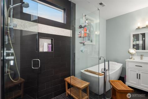 11307 NE 68th Street Kirkland WA 98033