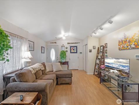 17514 Spring Lane Avenue Marysville WA 98271