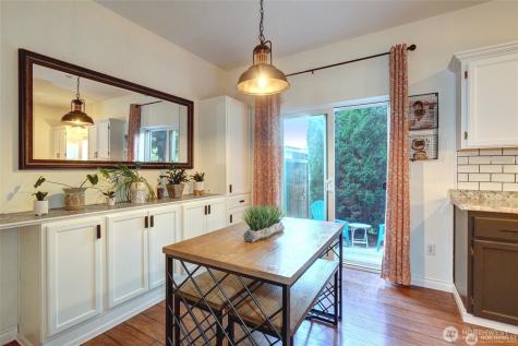 617 7th Street SE Puyallup WA 98372