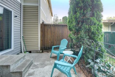 617 7th Street SE Puyallup WA 98372
