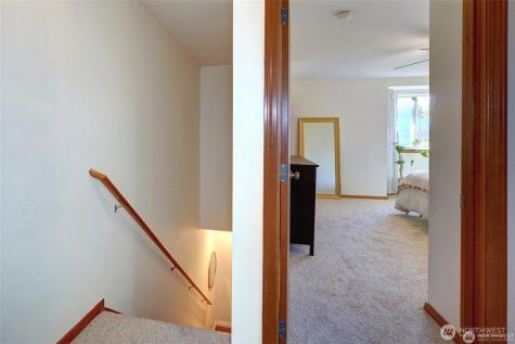617 7th Street SE Puyallup WA 98372