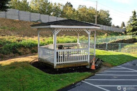 617 7th Street SE Puyallup WA 98372