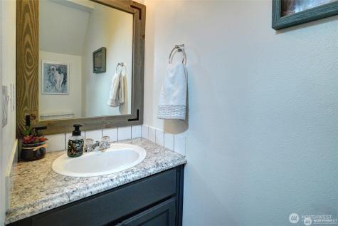 617 7th Street SE Puyallup WA 98372