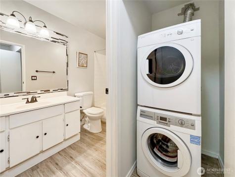 8823 Holly Drive Everett WA 98208