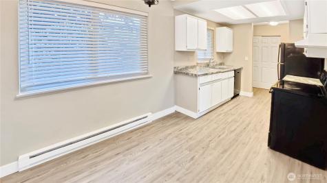 8823 Holly Drive Everett WA 98208