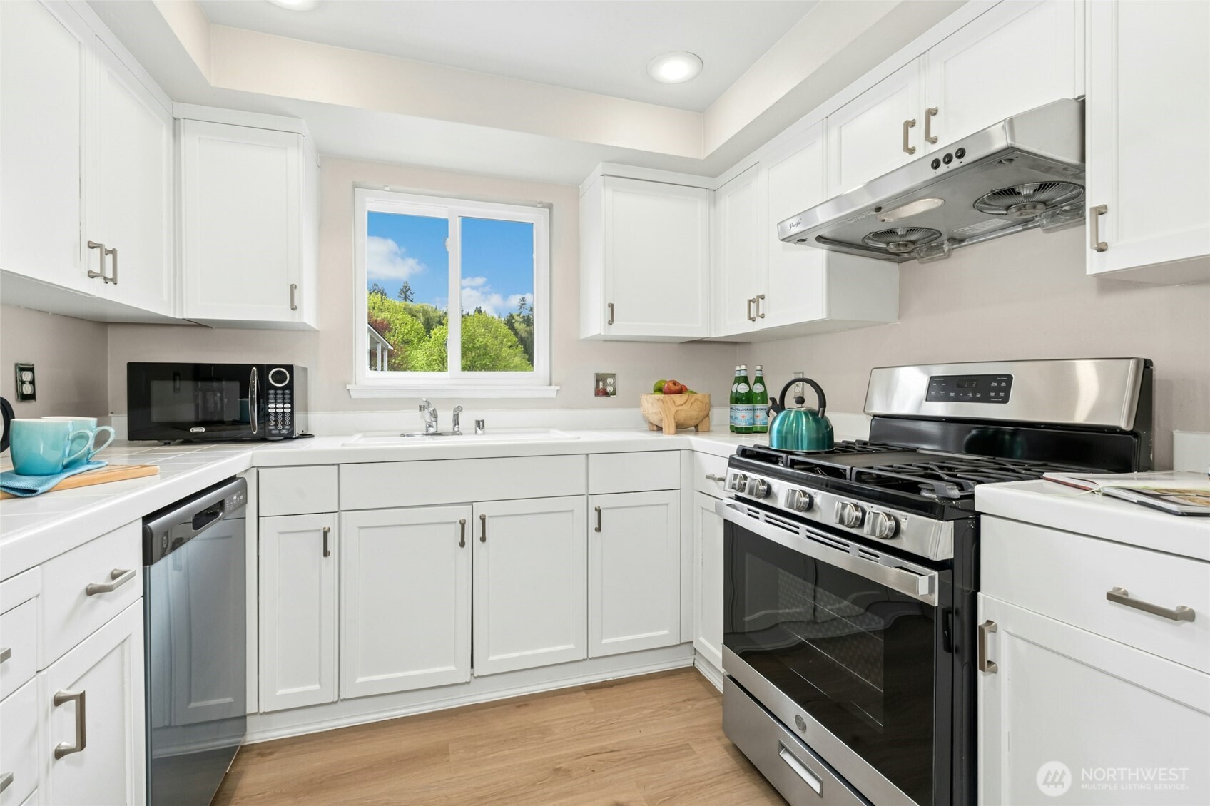 250 NW Dogwood Street Issaquah WA 98027