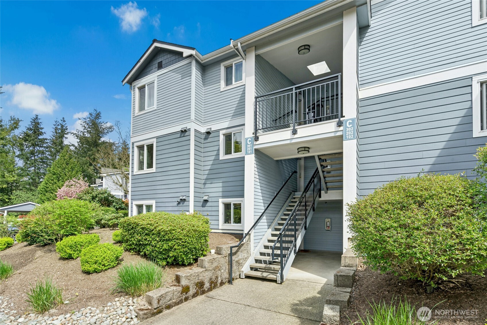 250 NW Dogwood Street Issaquah WA 98027