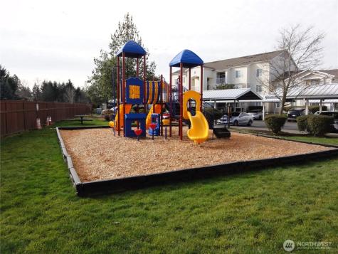 10008 186th Street E Puyallup WA 98375