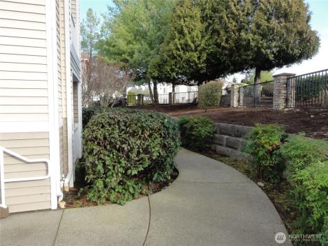 10008 186th Street E Puyallup WA 98375