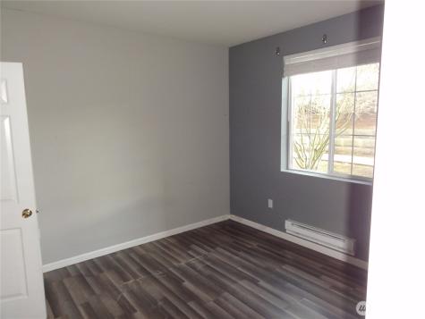 10008 186th Street E Puyallup WA 98375