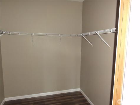 10008 186th Street E Puyallup WA 98375