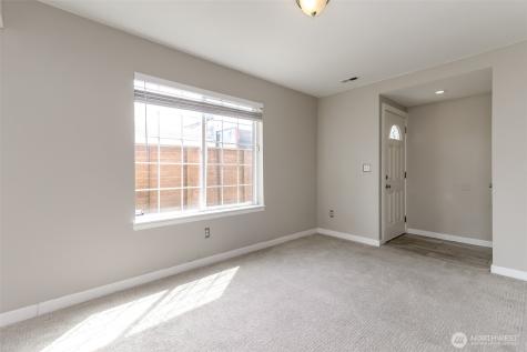 10426 17th Avenue SW Seattle WA 98146