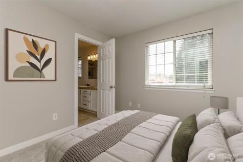10426 17th Avenue SW Seattle WA 98146