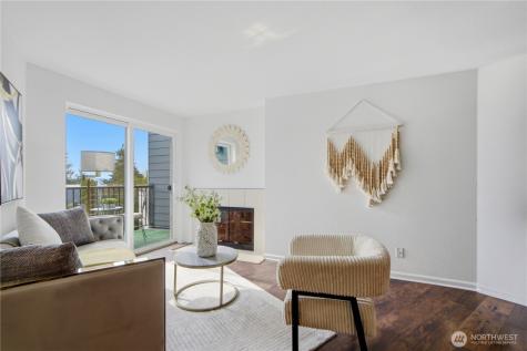 3045 20th Avenue W Seattle WA 98199