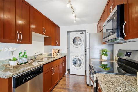 3045 20th Avenue W Seattle WA 98199