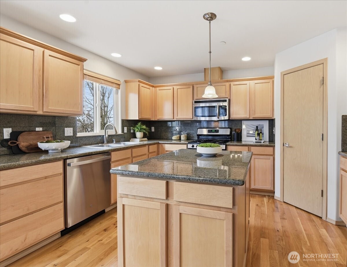 12105 23rd Avenue W Everett WA 98204
