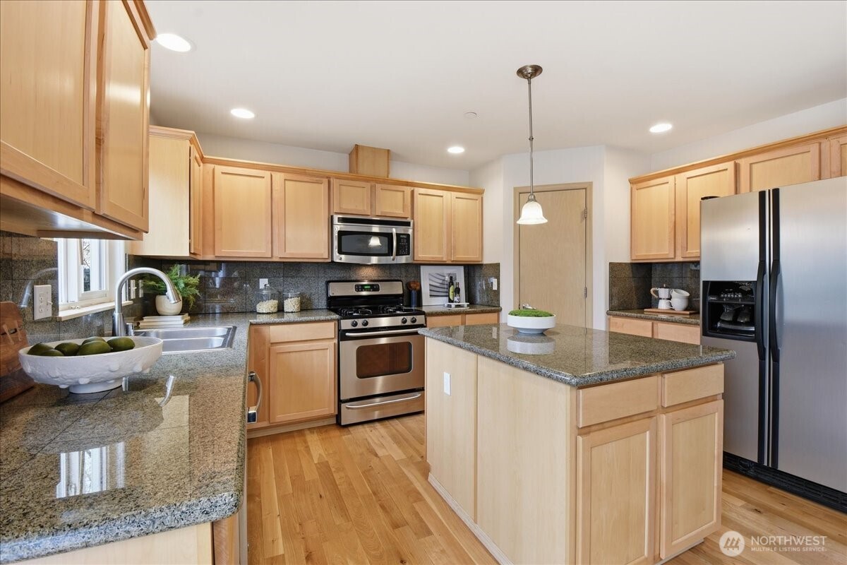 12105 23rd Avenue W Everett WA 98204