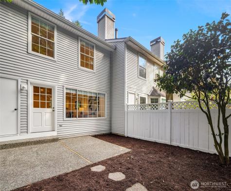 10215 NE 129th Lane Kirkland WA 98034