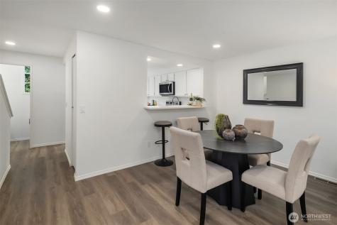 10215 NE 129th Lane Kirkland WA 98034