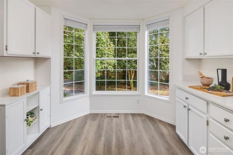 10215 NE 129th Lane Kirkland WA 98034