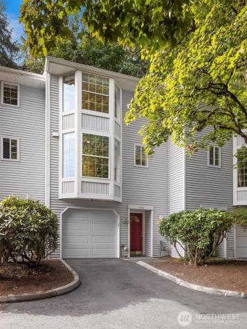 10215 NE 129th Lane Kirkland WA 98034