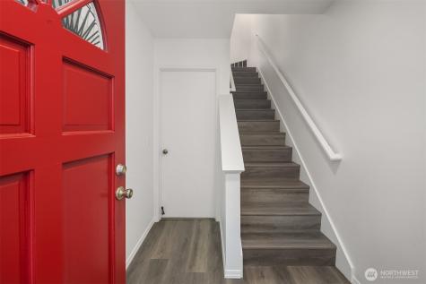 10215 NE 129th Lane Kirkland WA 98034