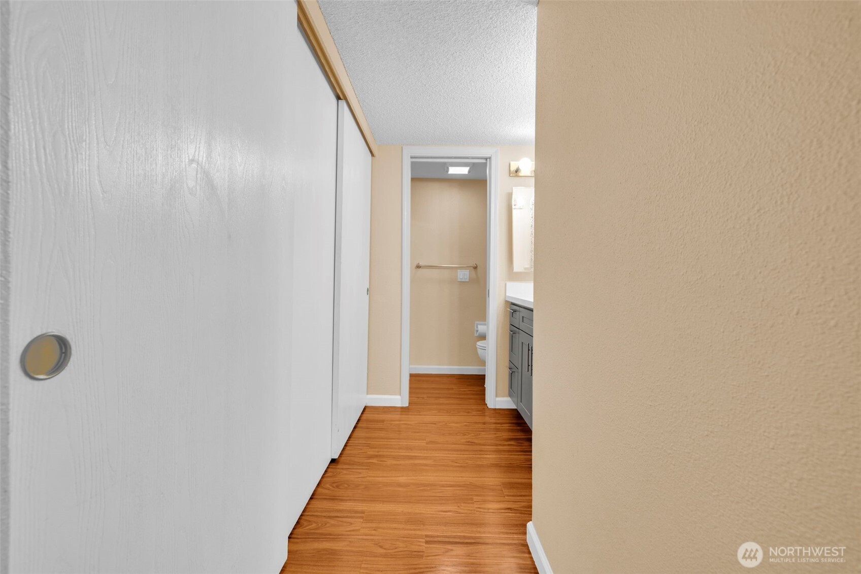 4717 W Lake Sammamish Pkwy SE Sammamish WA 98027