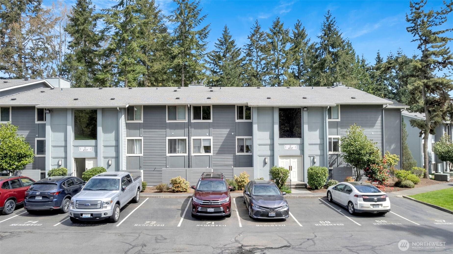 4717 W Lake Sammamish Pkwy SE Sammamish WA 98027