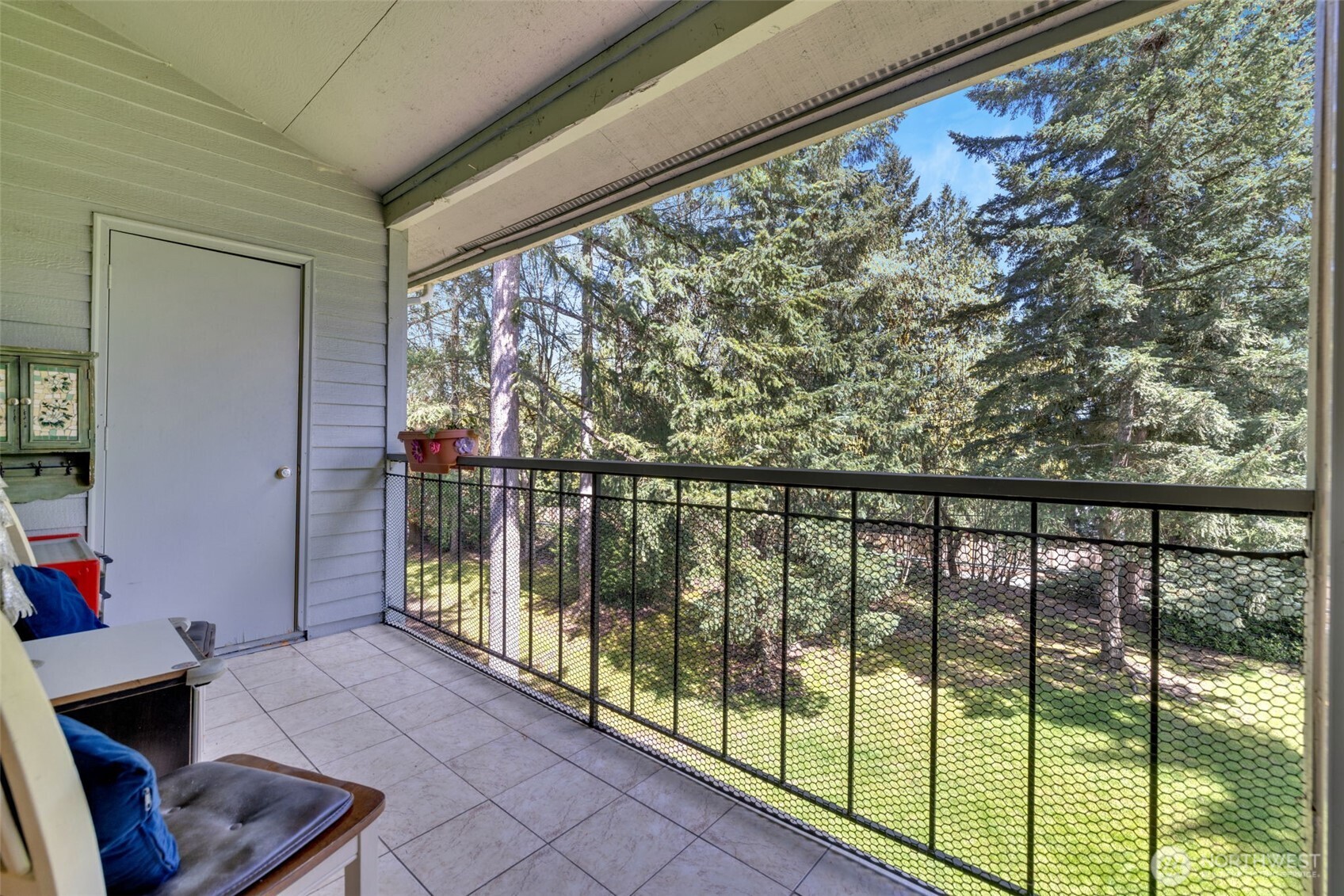 4717 W Lake Sammamish Pkwy SE Sammamish WA 98027