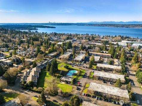 11008 NE 68th Street Kirkland WA 98033