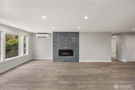 6121 NE 175 Street Kenmore WA 98028