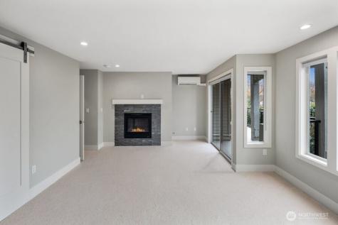 6121 NE 175 Street Kenmore WA 98028