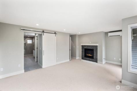 6121 NE 175 Street Kenmore WA 98028