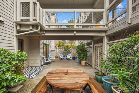 6121 NE 175 Street Kenmore WA 98028
