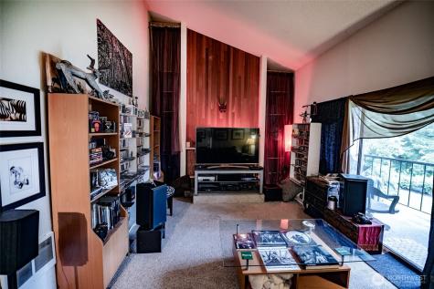 4635 W Lake Sammamish Parkway SE Issaquah WA 98027