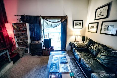 4635 W Lake Sammamish Parkway SE Issaquah WA 98027