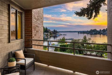 9903 Lake Washington Boulevard NE Bellevue WA 98004
