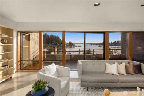 9903 Lake Washington Boulevard NE Bellevue WA 98004