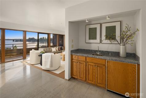 9903 Lake Washington Boulevard NE Bellevue WA 98004