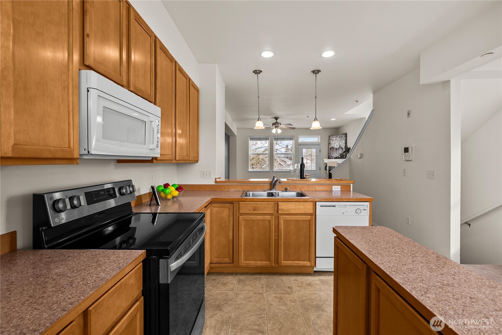 816 Cherry Avenue Sumner WA 98390