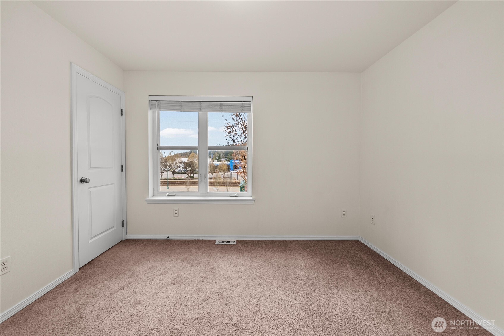 816 Cherry Avenue Sumner WA 98390