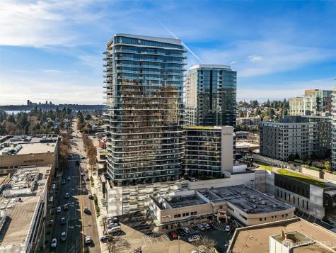 838 Avenue Square NE Bellevue WA 98004
